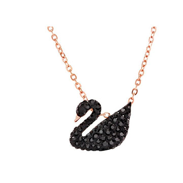 施华洛世奇小黑天鹅项链